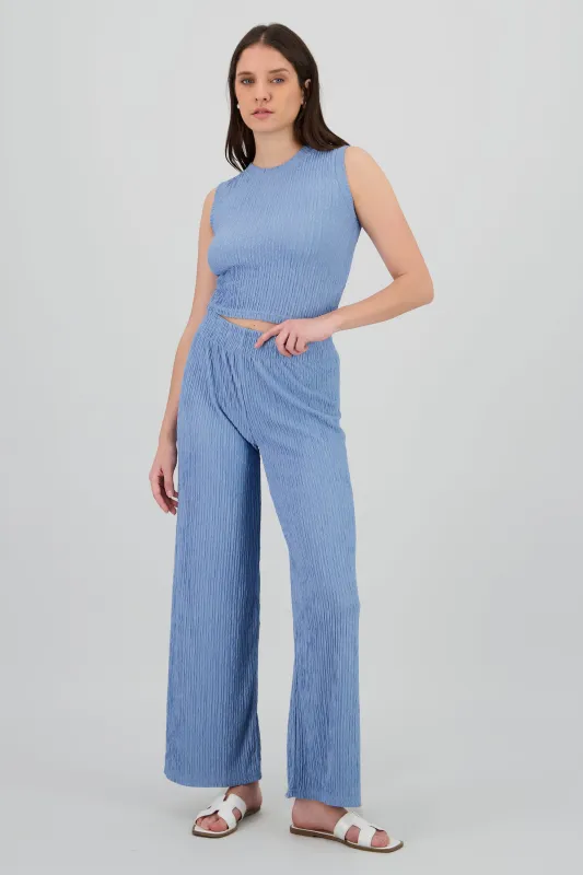 Pantalon textura amplio sold by Shasa