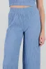 Pantalon textura amplio sold by Shasa