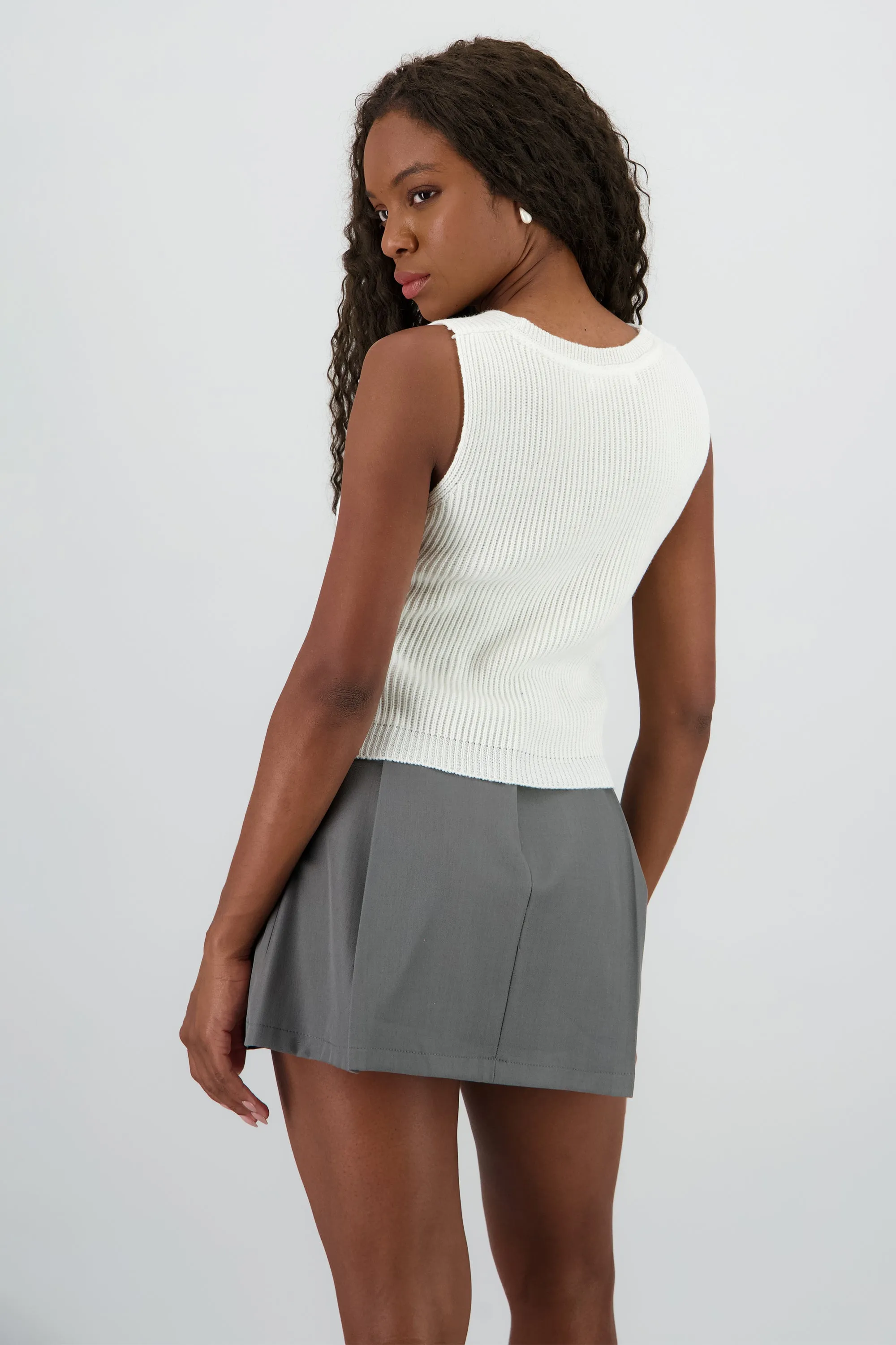 Chaleco V Botones sold by Shasa product image thumbnail 4