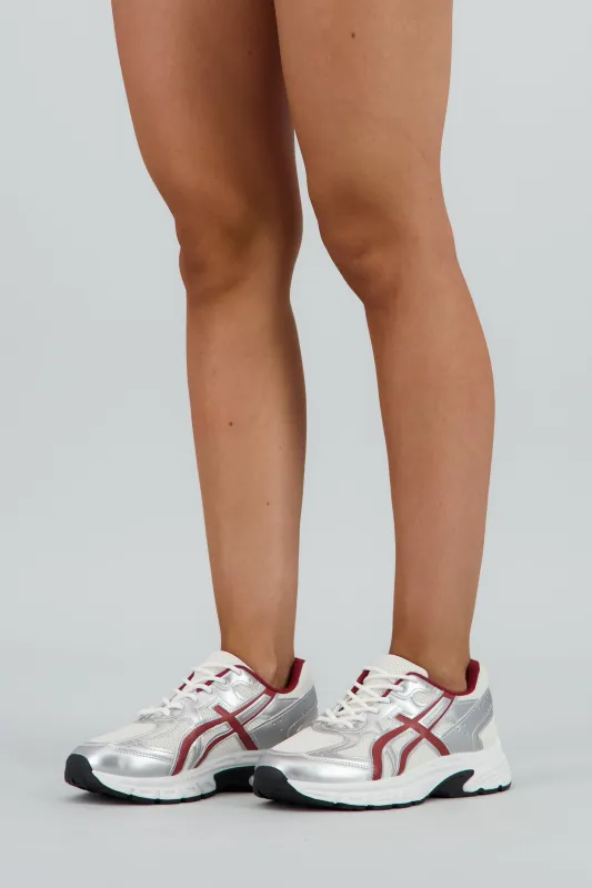 Tenis casual contraste materiales lineas sold by Shasa