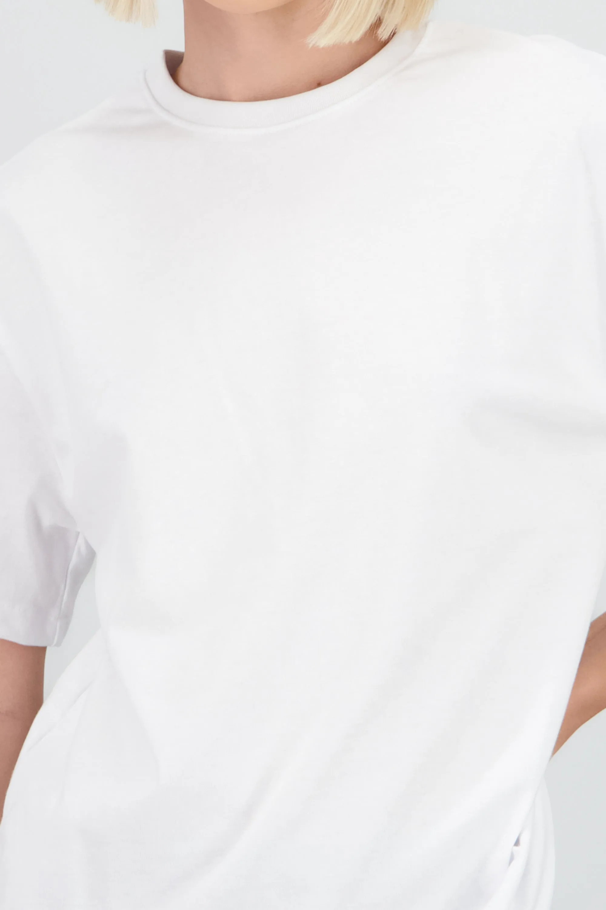 Playera oversize manga corta cuello redondo sold by Shasa product image thumbnail 5