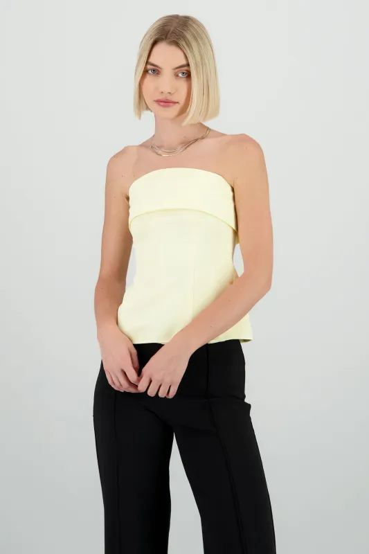 Top strapless con aberturas en los costados sold by Shasa
