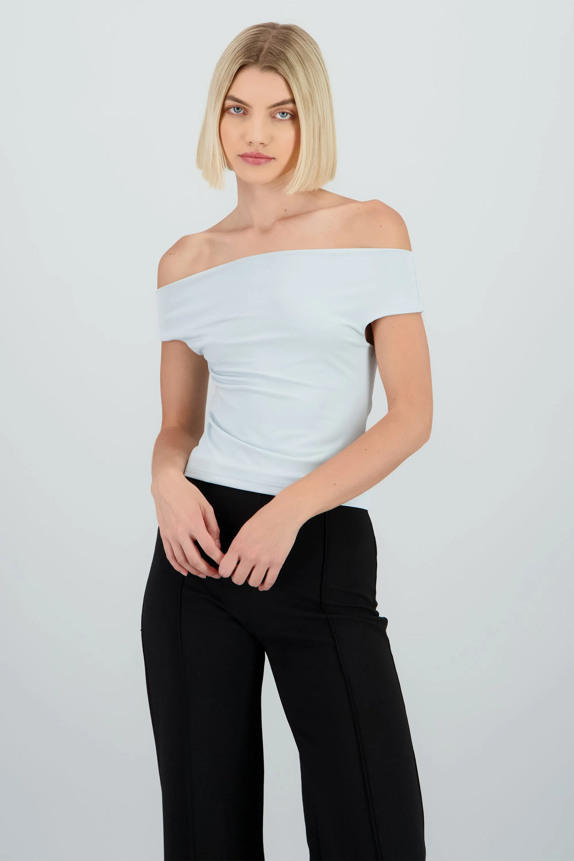 Top off shoulder doble tela sold by Shasa