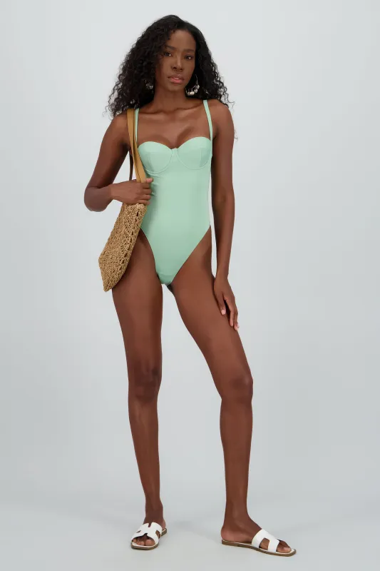 Traje de baño pierna alta copas sold by Shasa