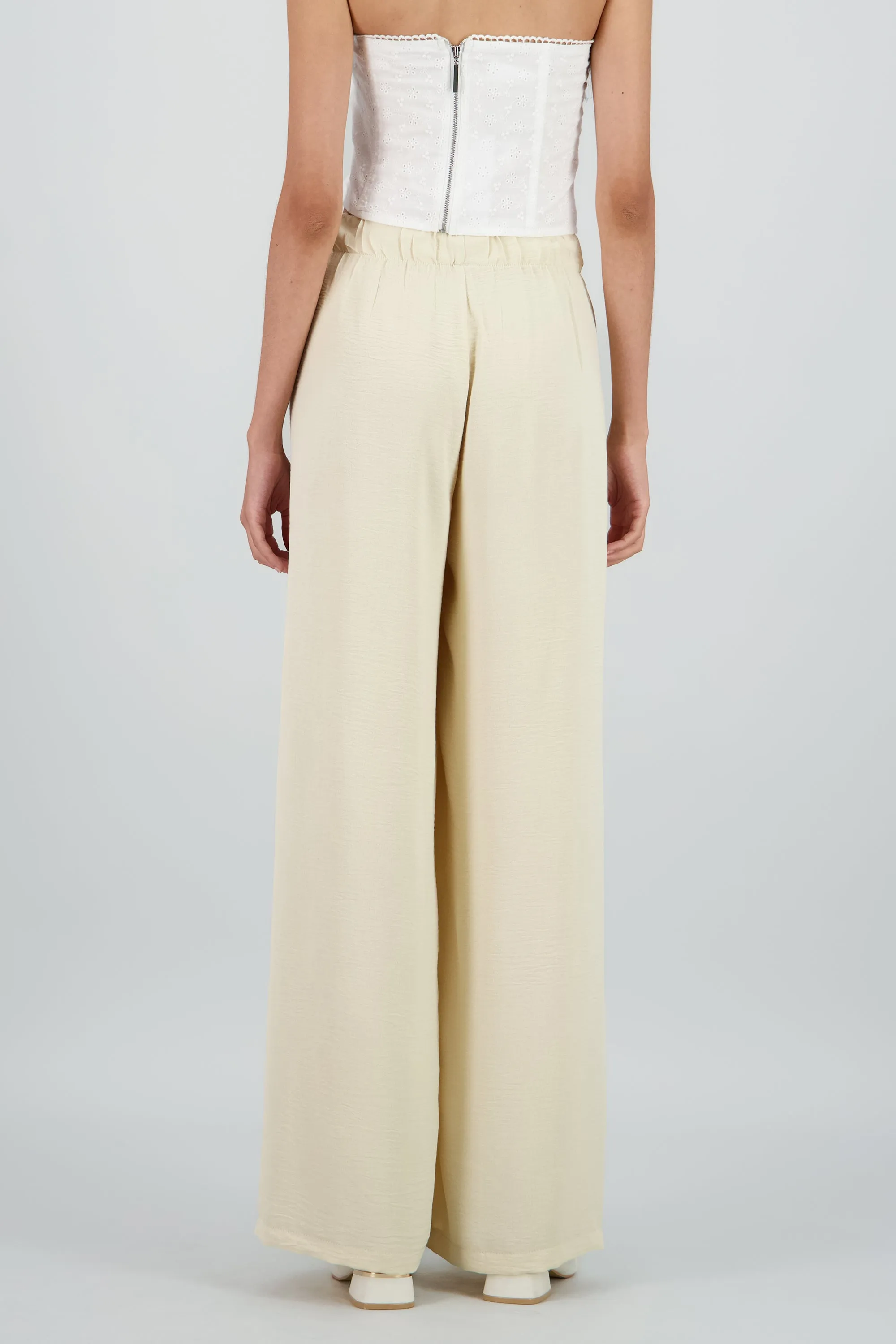 Pantalon detalle resorte fluido sold by Shasa product image thumbnail 4