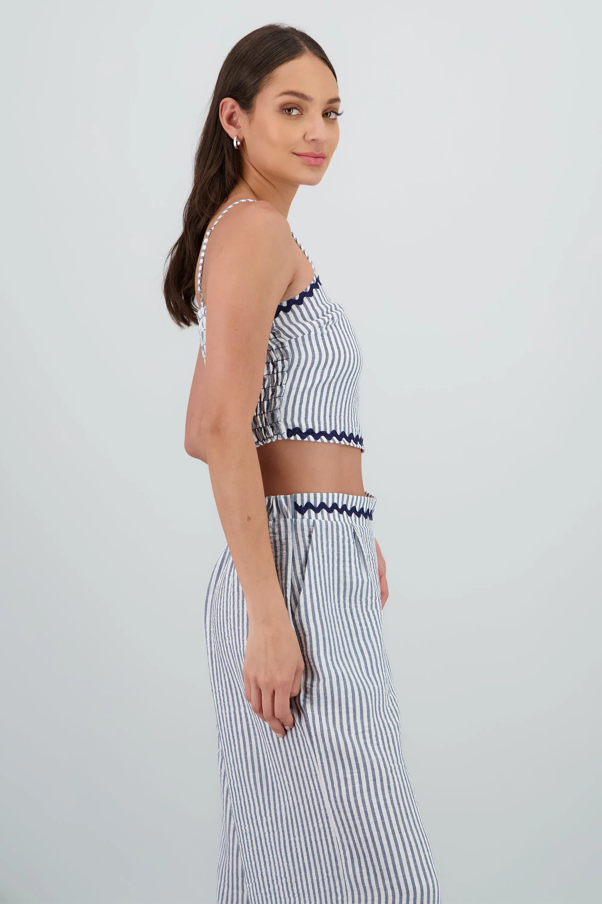 Top recto tirantes detalle bordado sold by Shasa product image thumbnail 3