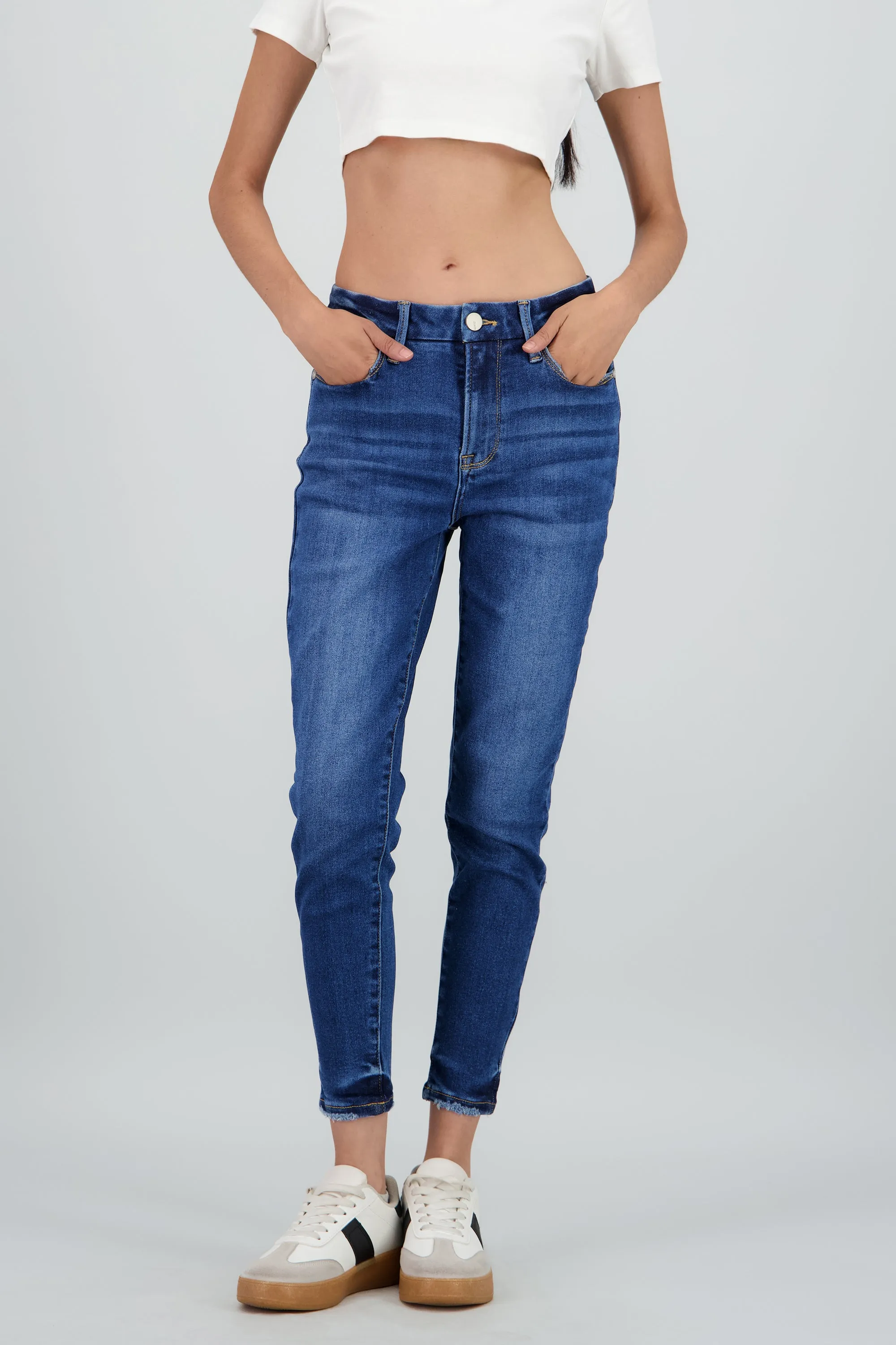 Jeans skinny mid rise sold by Shasa product image thumbnail 2