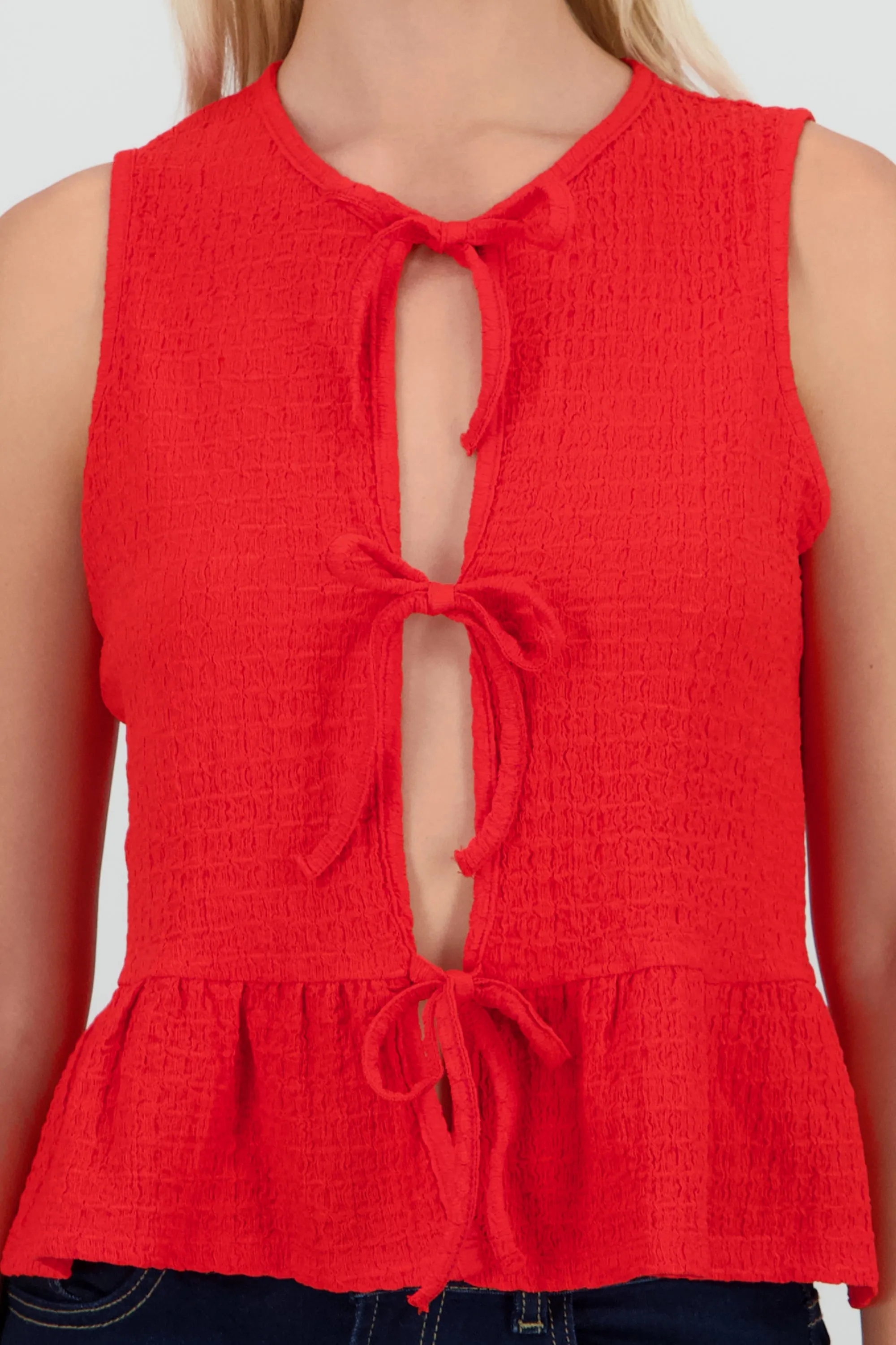 Blusa sin manga con olan y moños sold by Shasa product image thumbnail 5