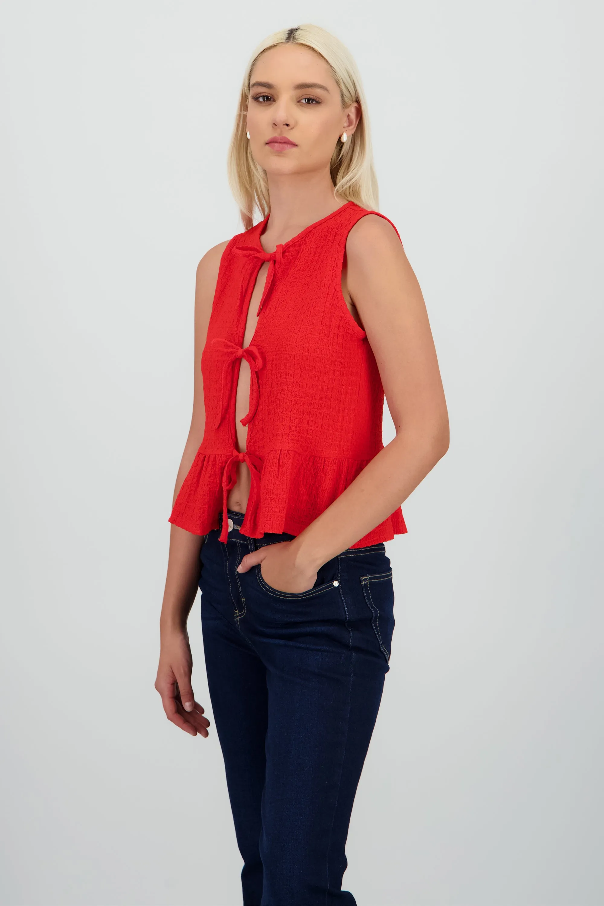 Blusa sin manga con olan y moños sold by Shasa product image thumbnail 3