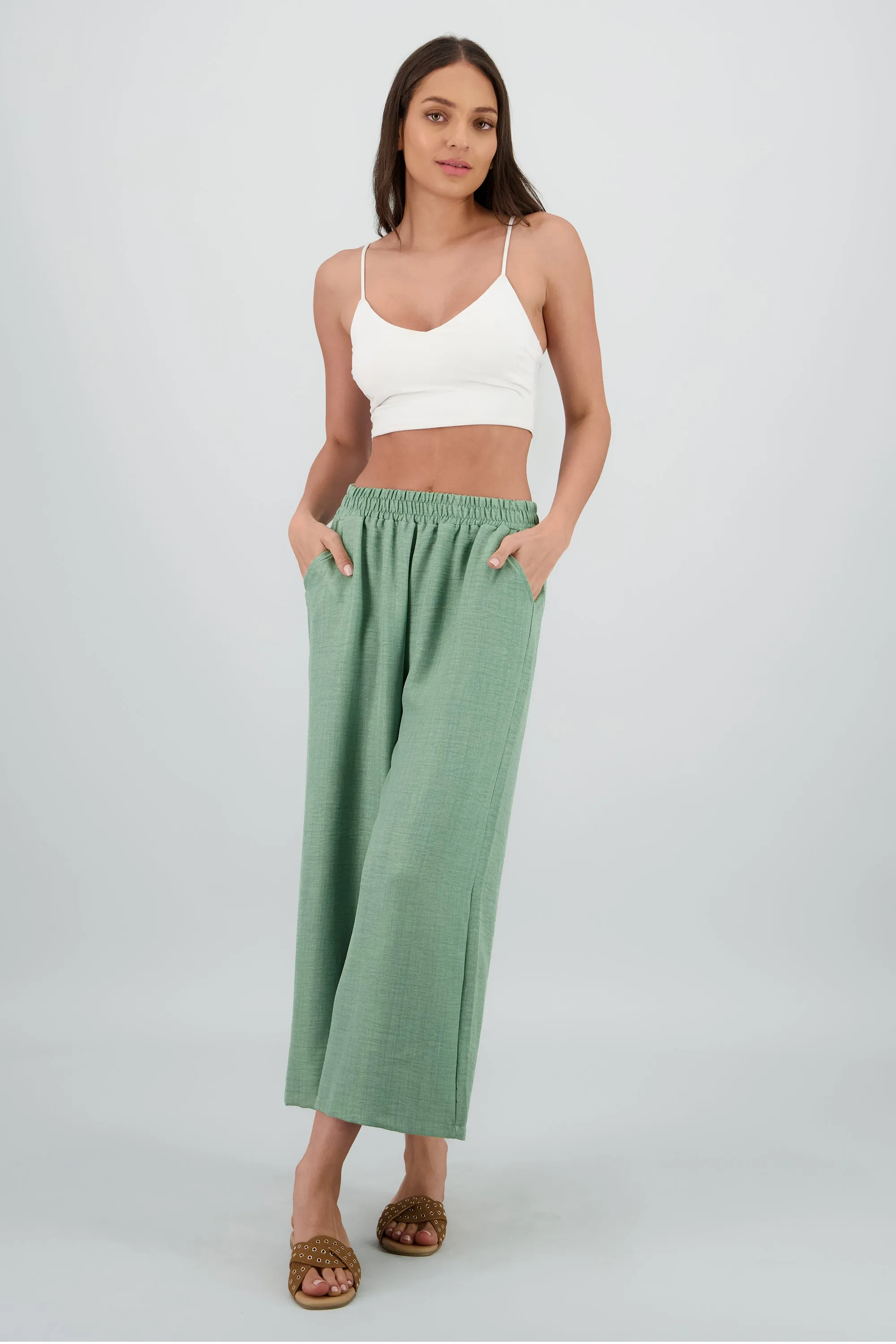 Pantalon textura sold by Shasa