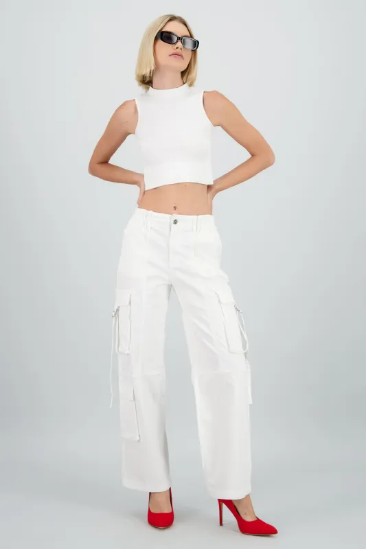 Pantalón cargo con jaretas sold by Shasa
