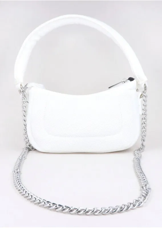 Bolsa baguette cadena sold by Shasa