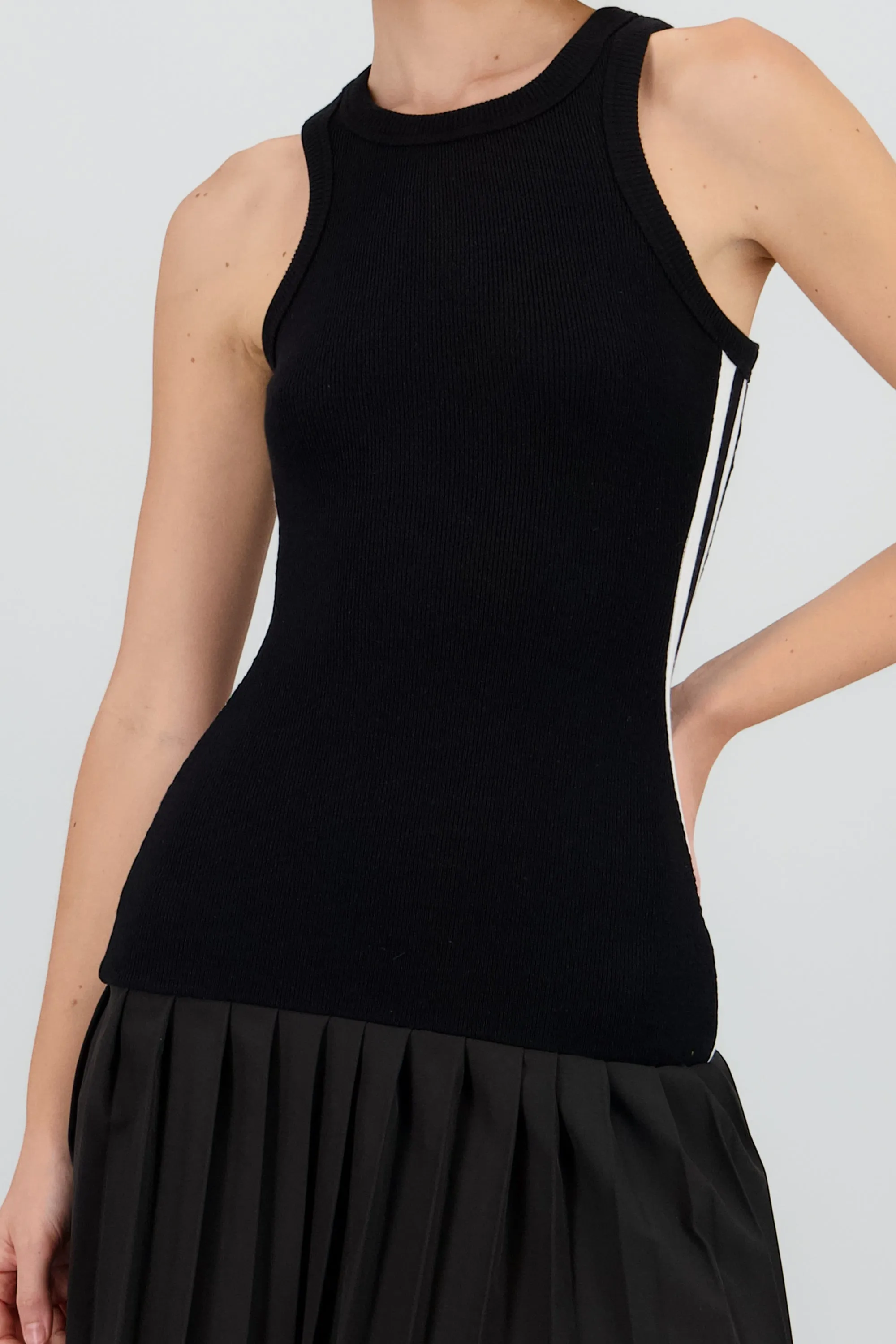 Vestido mini tejido detalle tela sold by Shasa product image thumbnail 5