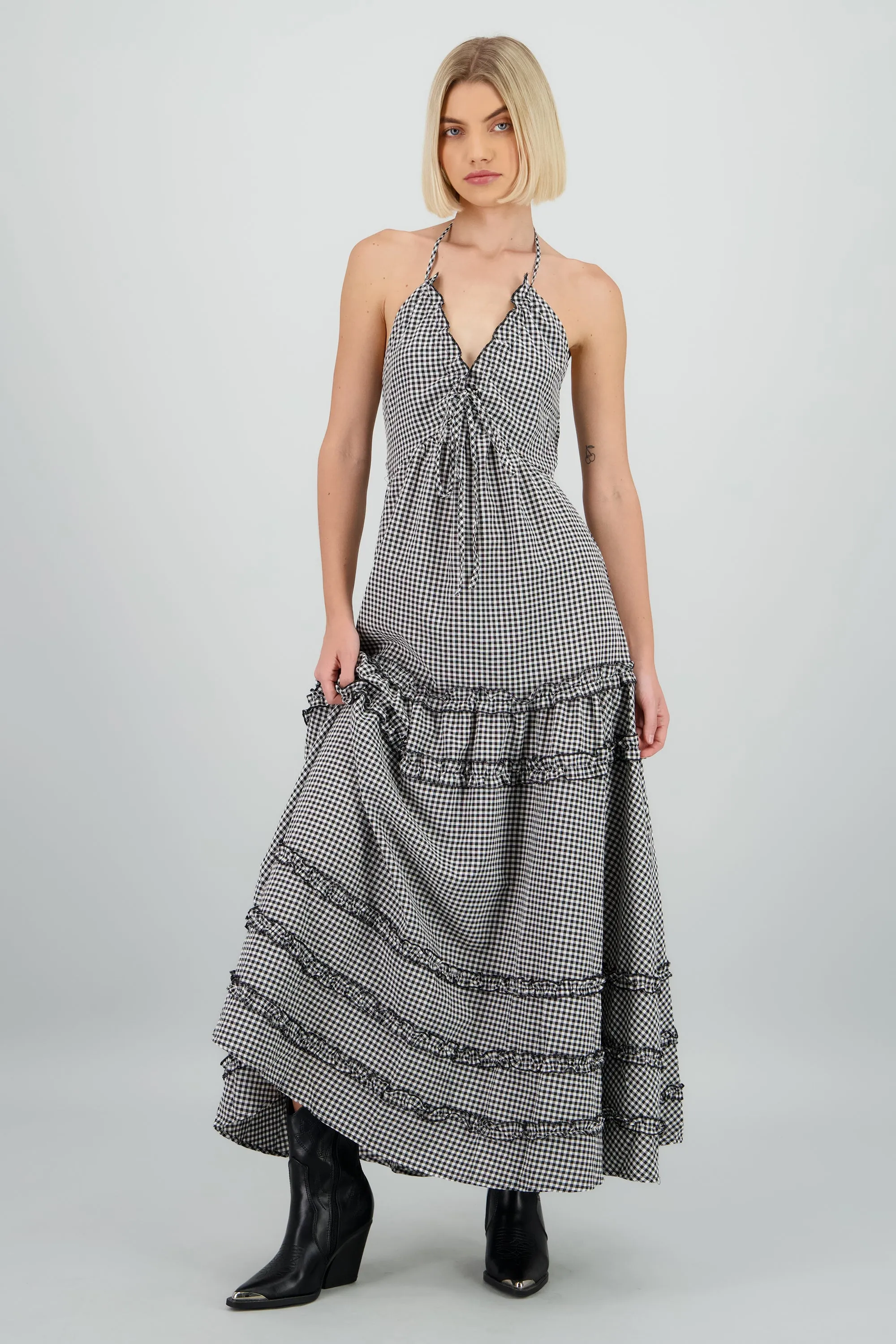 Maxi vestido escote halter cuadros sold by Shasa