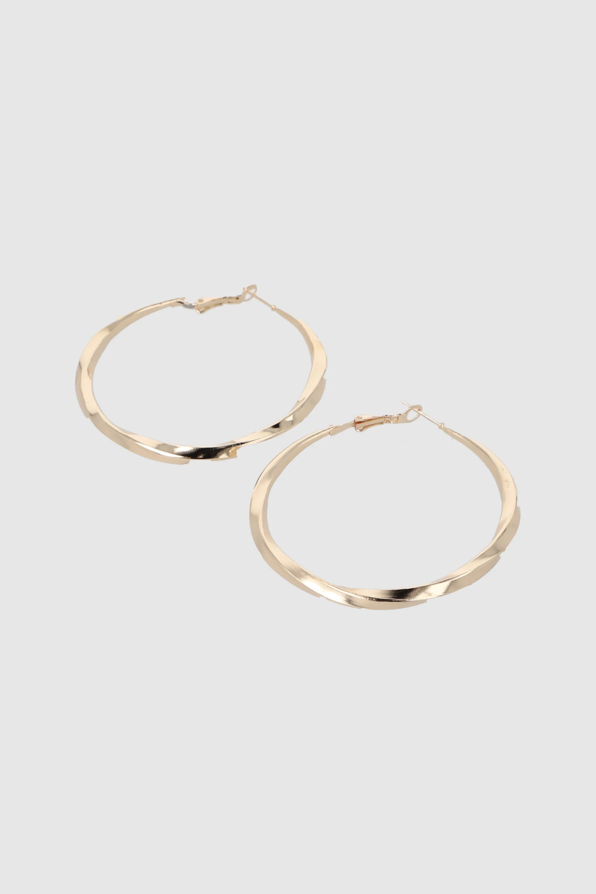 ARRACADAS TWIST sold by Shasa product image thumbnail 2