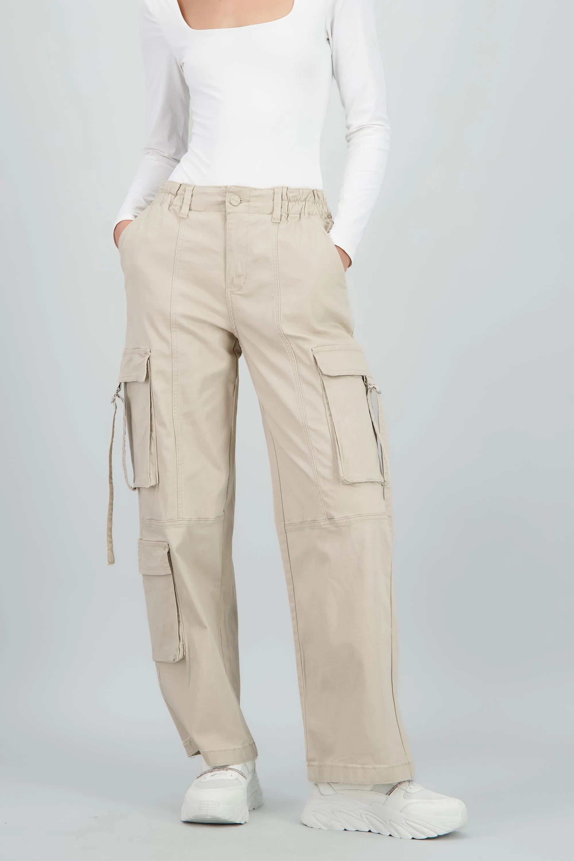 Pantalón cargo con jaretas sold by Shasa product image thumbnail 2
