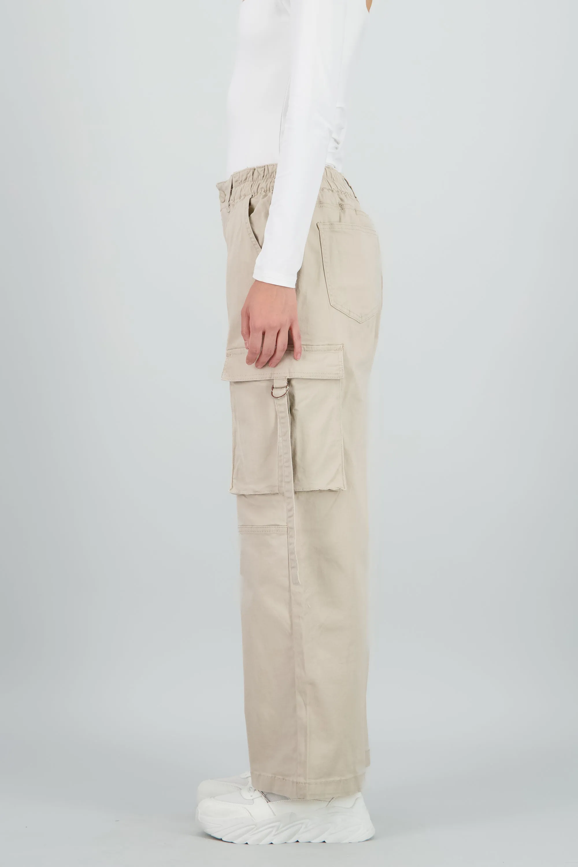 Pantalón cargo con jaretas sold by Shasa product image thumbnail 3