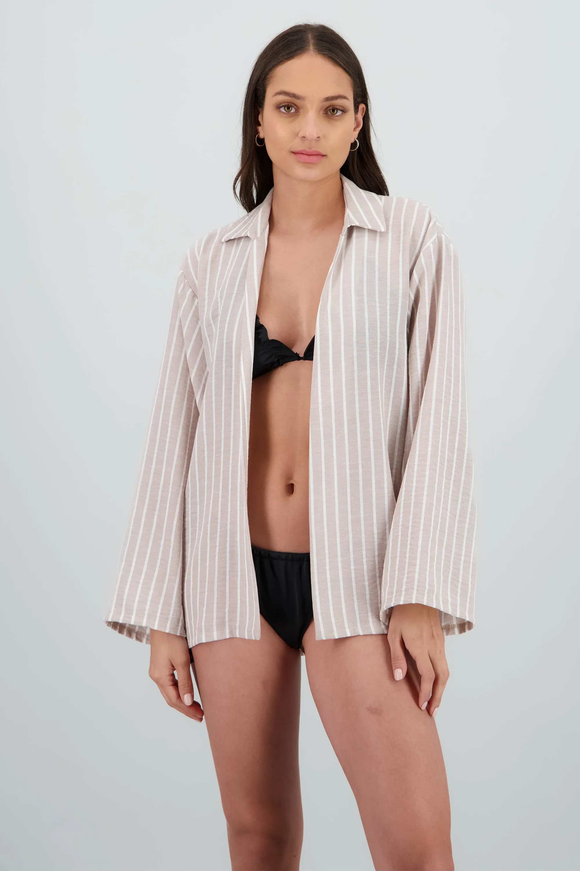 Camisa oversized lineas sold by Shasa