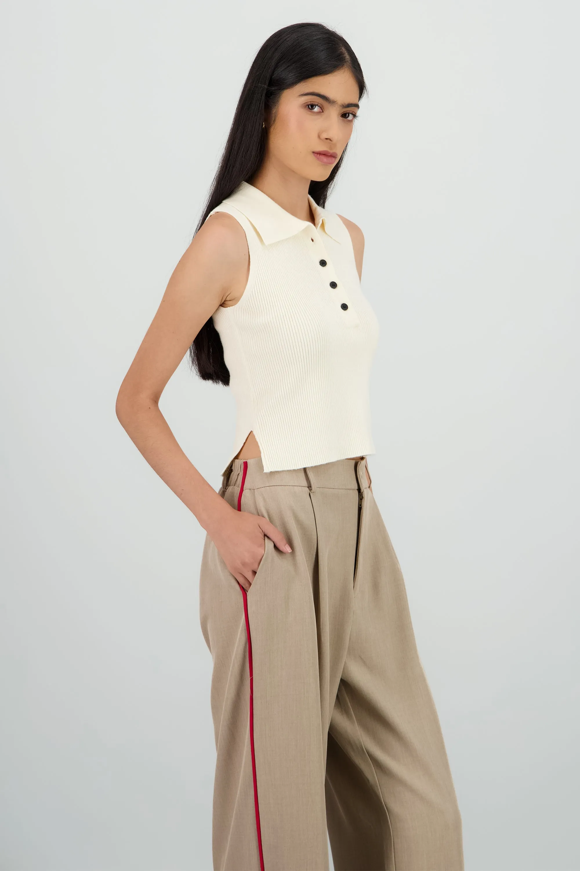 Top tejido cuello polo sin mangas sold by Shasa product image thumbnail 3