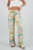 Pantalon amplio estampado sold by Shasa