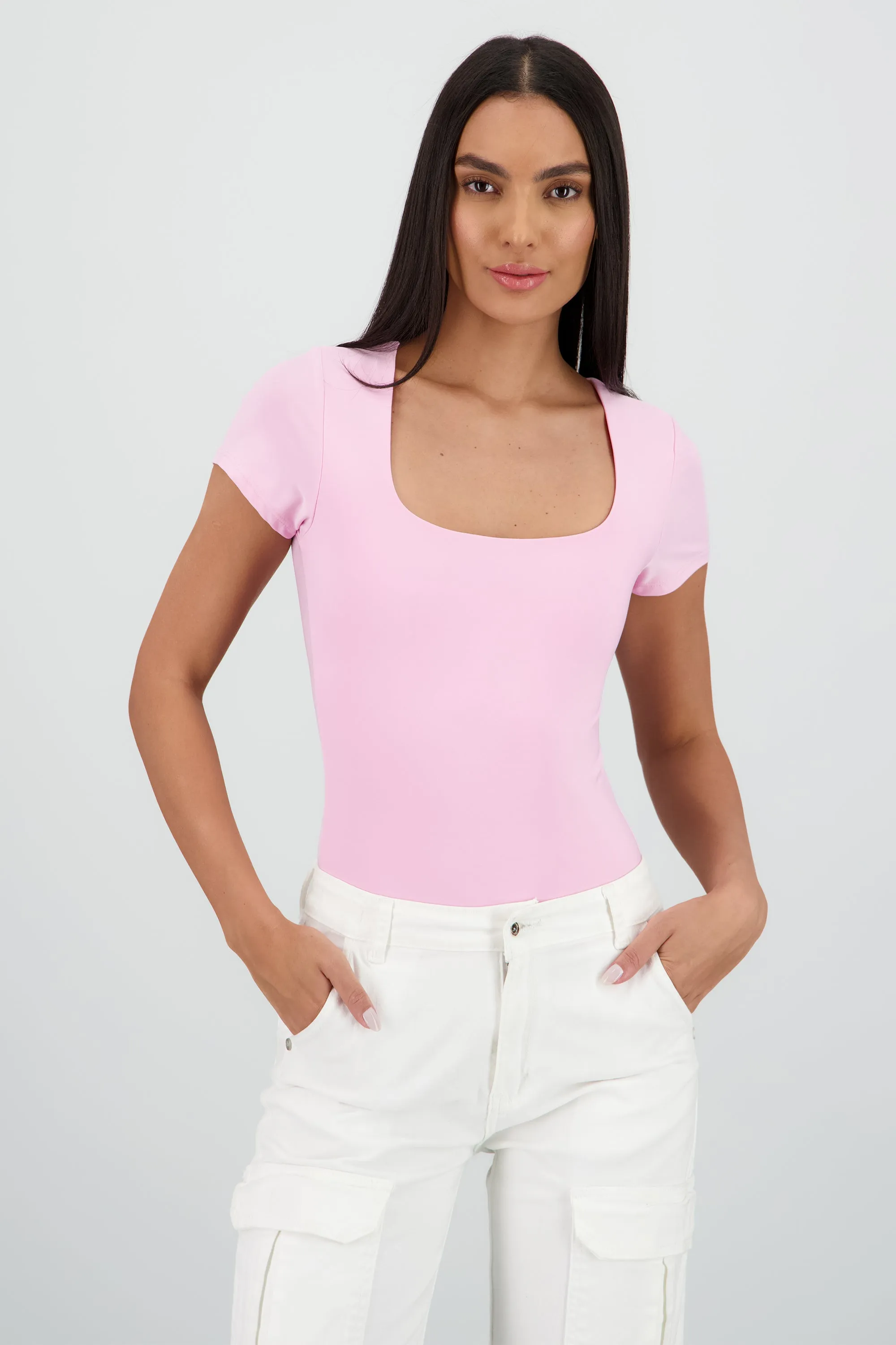 Body manga corta escote cuadrado sold by Shasa