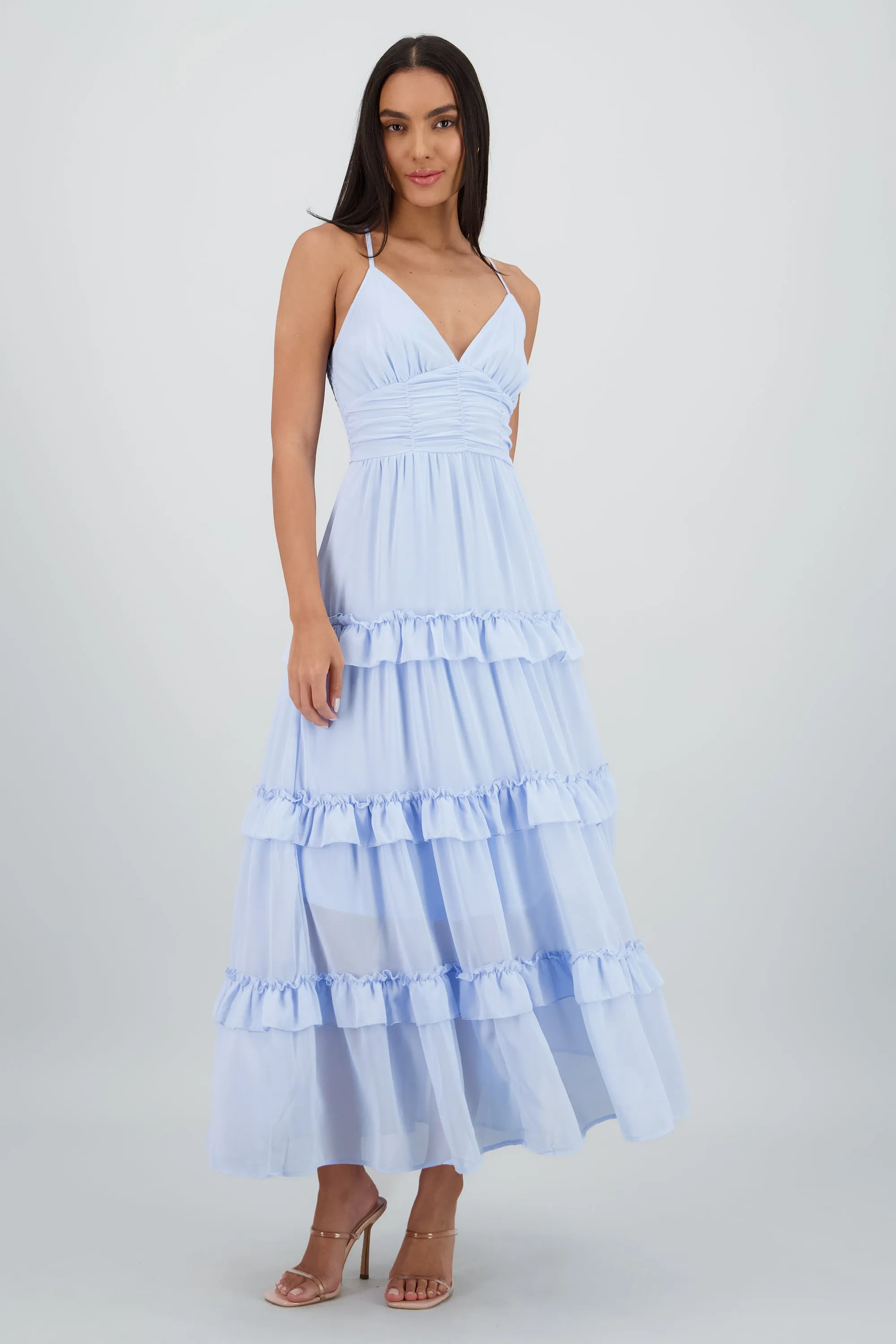 Maxi vestido con volumen y olanes sold by Shasa