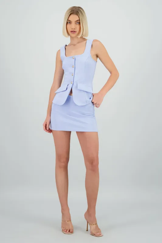 Falda corta lisa sold by Shasa