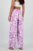 Pantalon wide leg satin estampado flores sold by Shasa