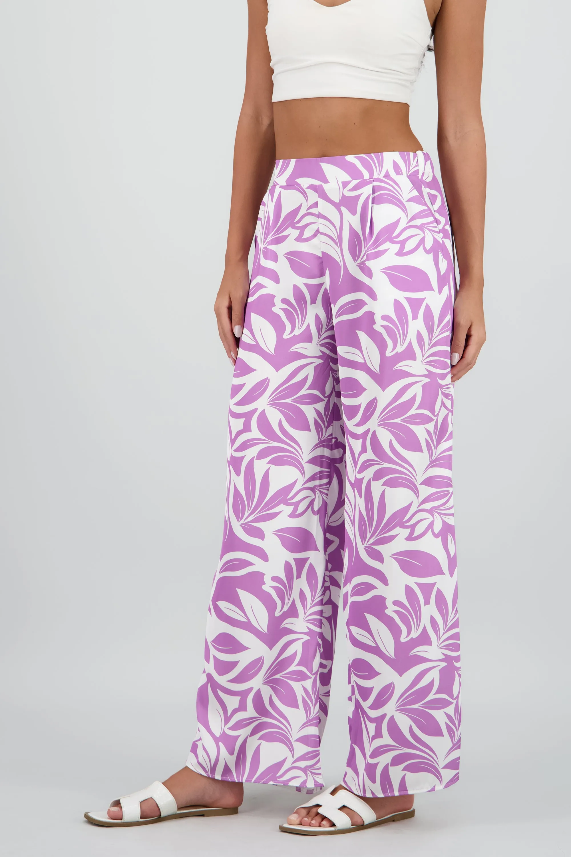 Pantalon wide leg satin estampado flores sold by Shasa product image thumbnail 3