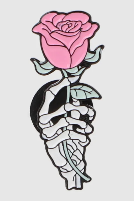 Pin calaca y rosa sold by Shasa