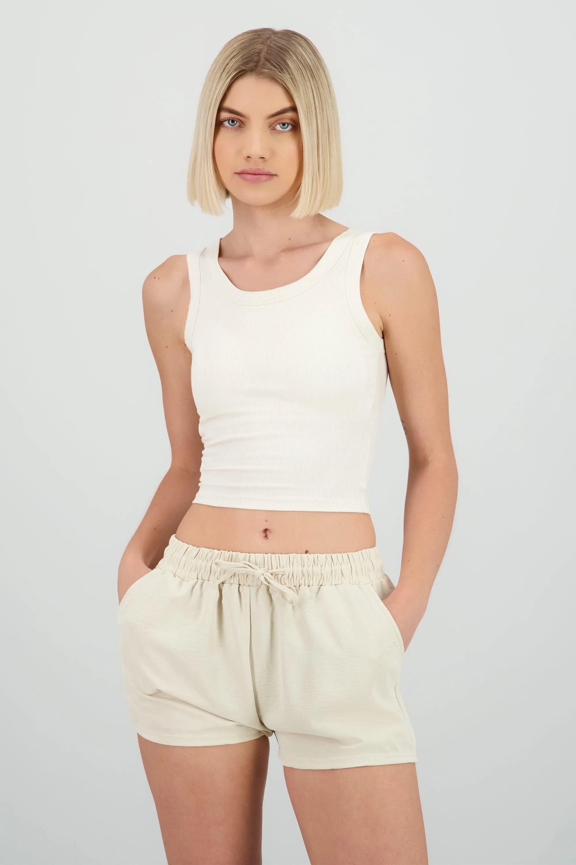 Top liso con copas sold by Shasa