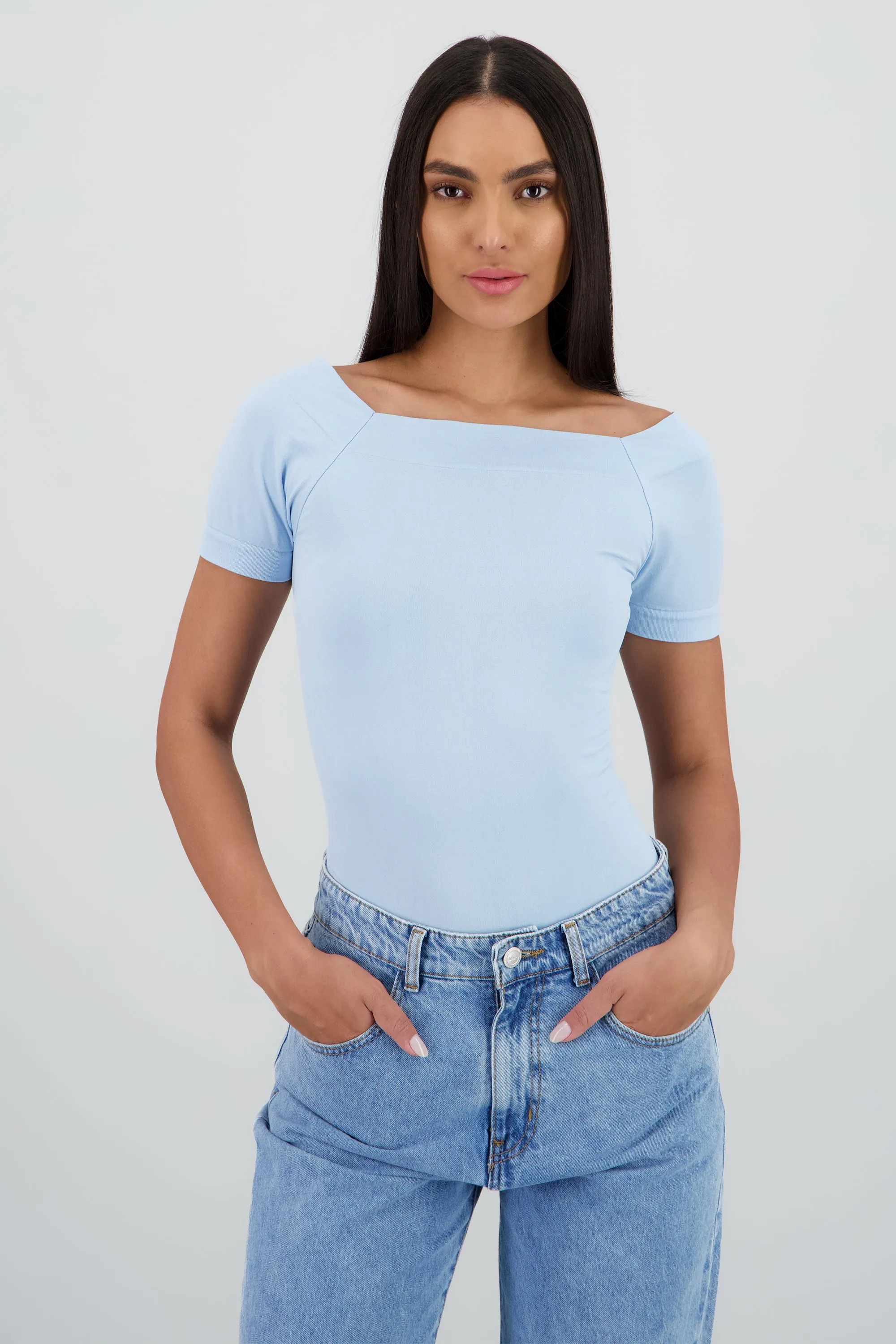 Bodysuit Liso Hombros Descubiertos sold by Shasa