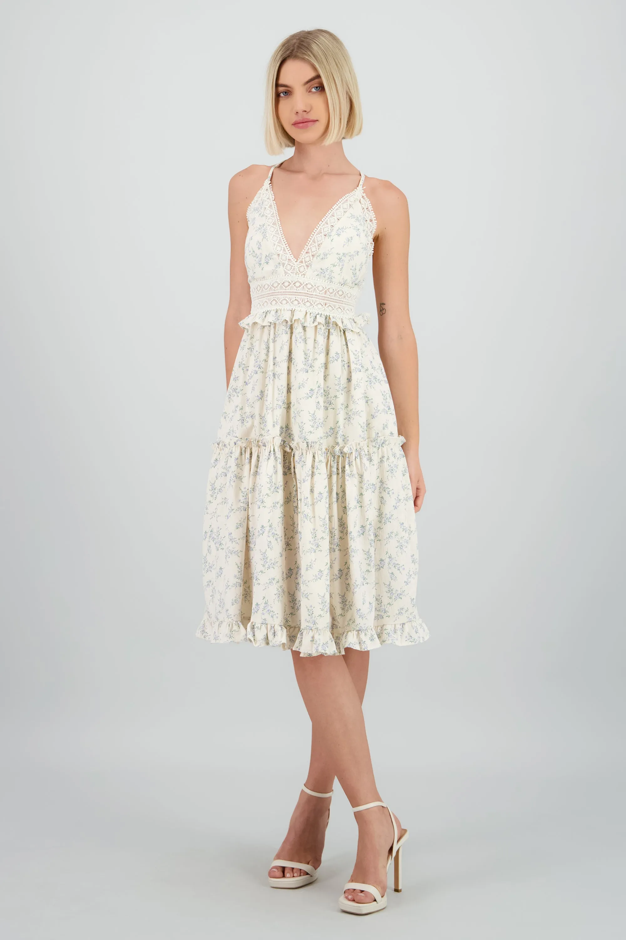 Vestido maxi flores con crochet sold by Shasa