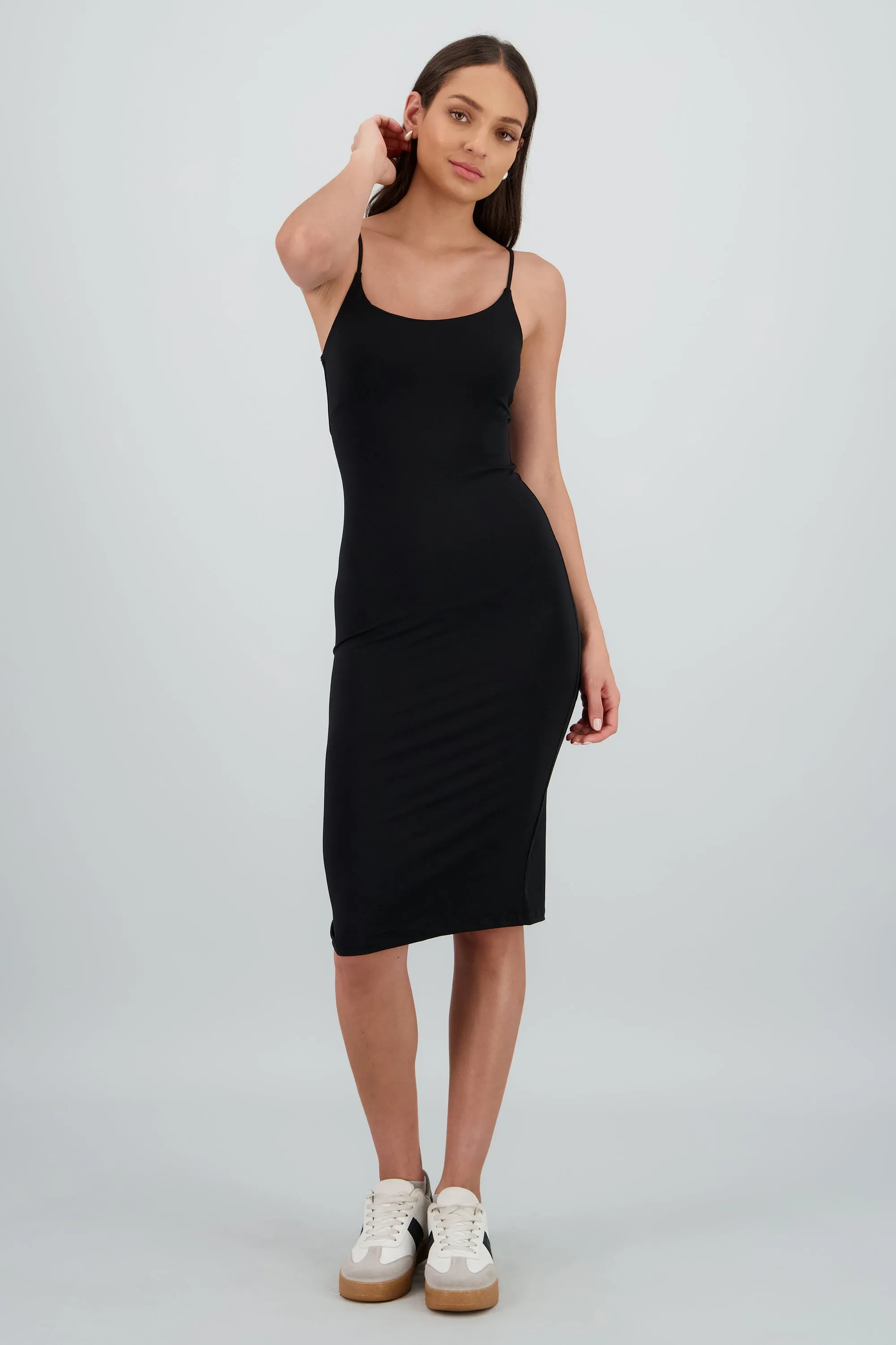 Vestido midi liso abertura espalda sold by Shasa