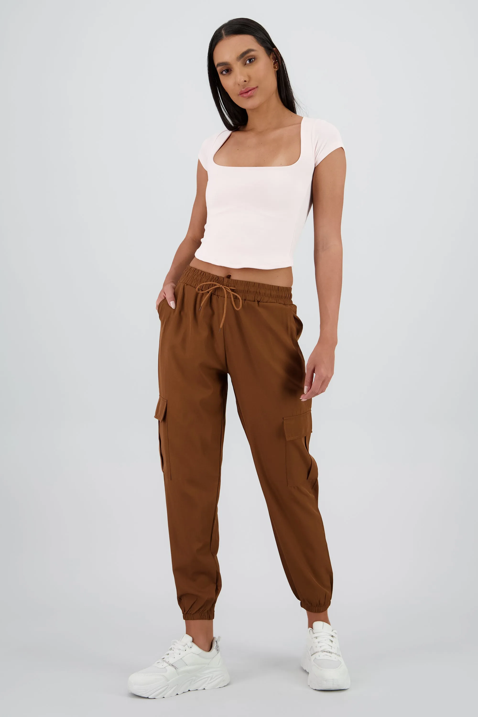 Pantalón Cargo Monocolor Bolsas sold by Shasa