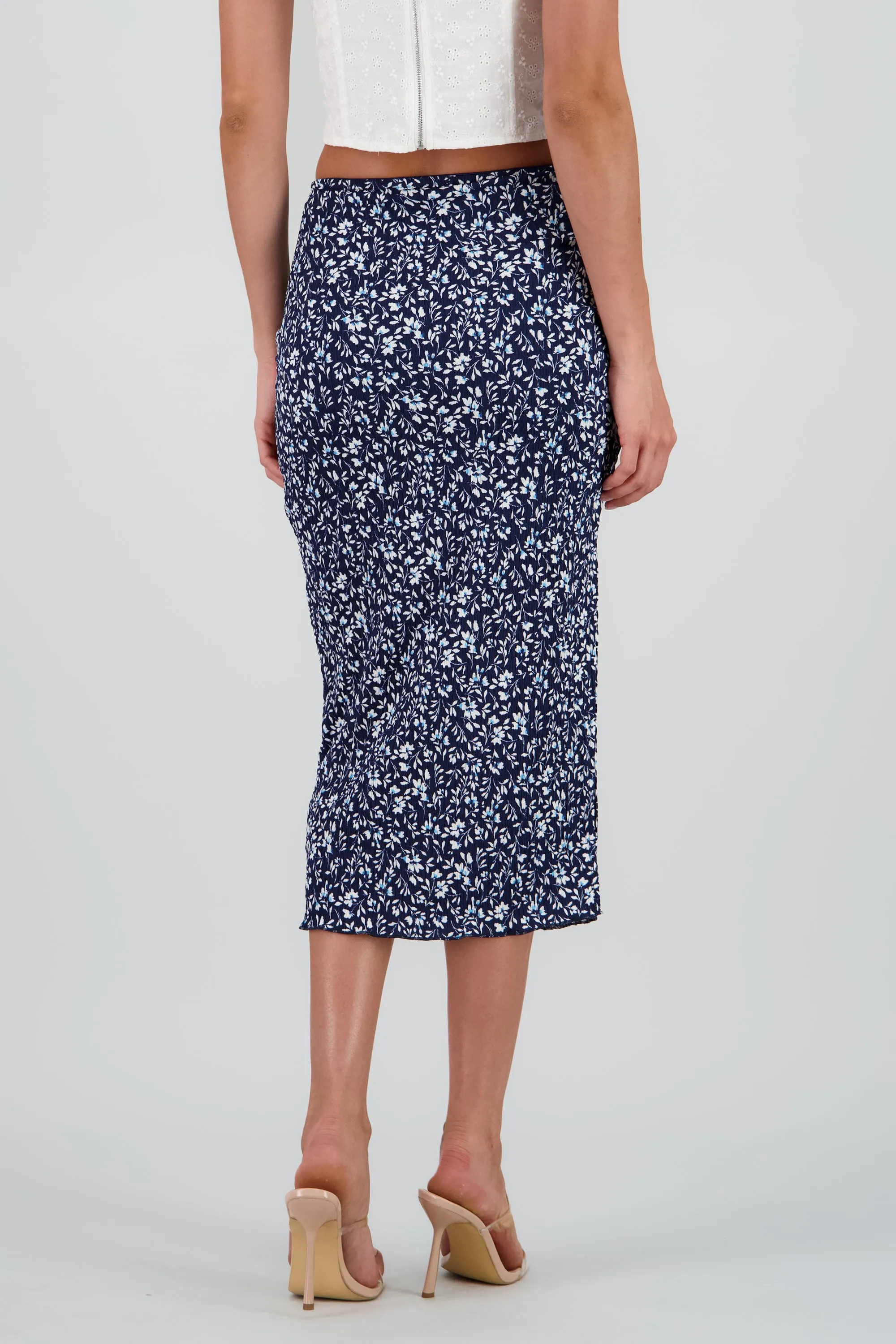 Falda midi abertura mini flores sold by Shasa product image thumbnail 4