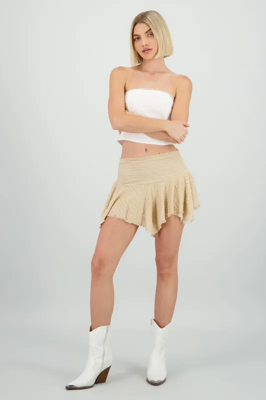 Falda mini encaje sold by Shasa