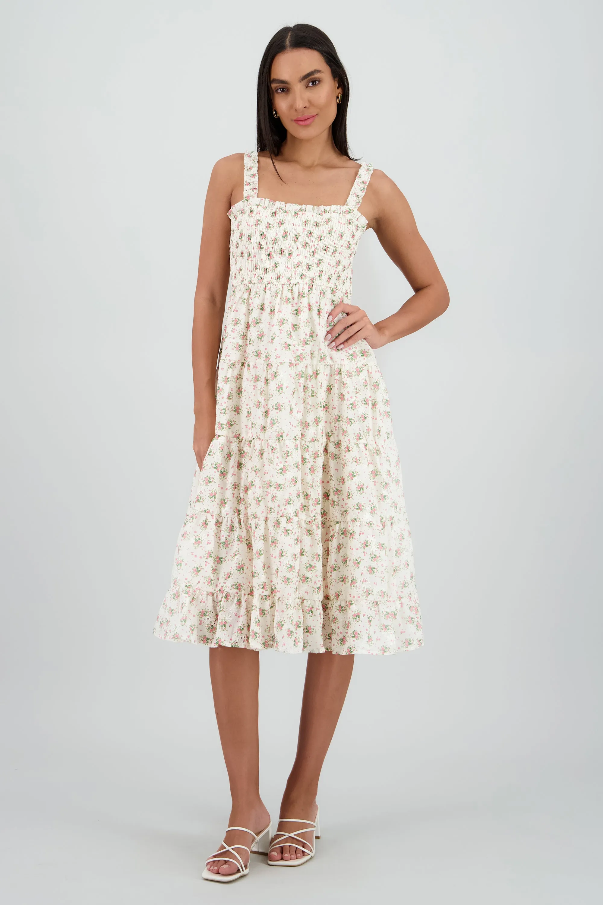 Vestido maxi bordado flores sold by Shasa product image thumbnail 2