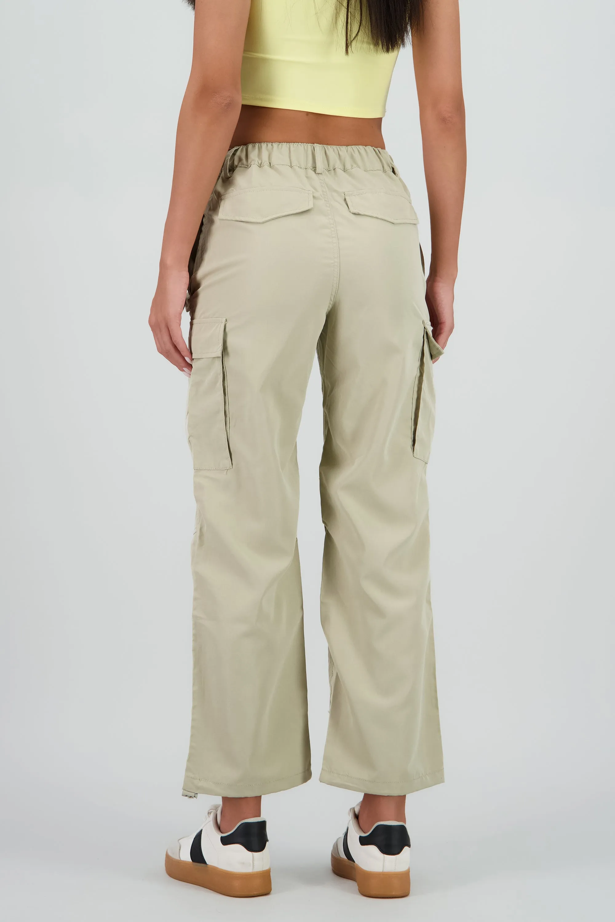 Pantalon parachute liso sold by Shasa product image thumbnail 4