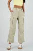 Pantalon parachute liso sold by Shasa