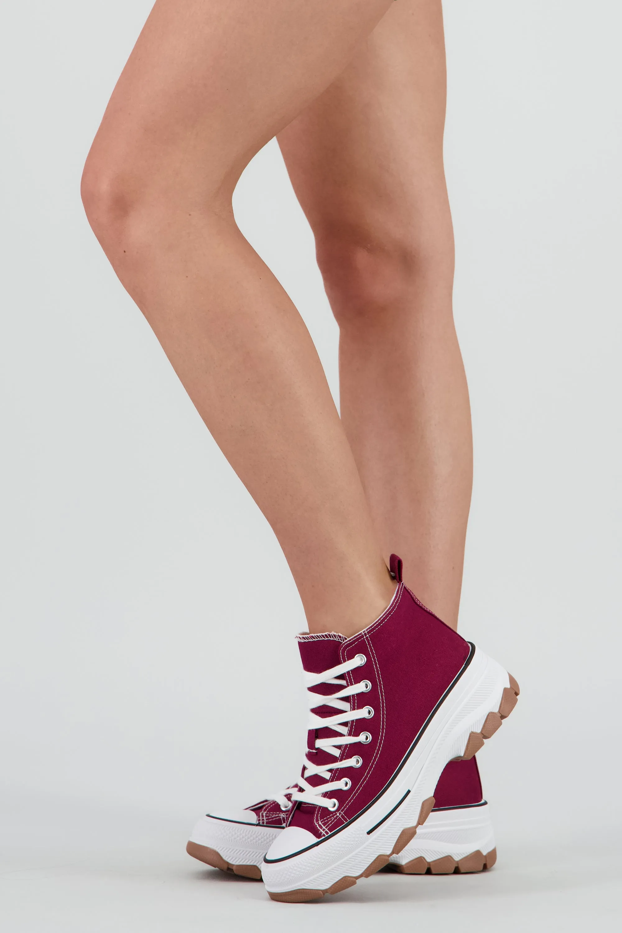 Tenis Canvas Suela Track sold by Shasa product image thumbnail 2