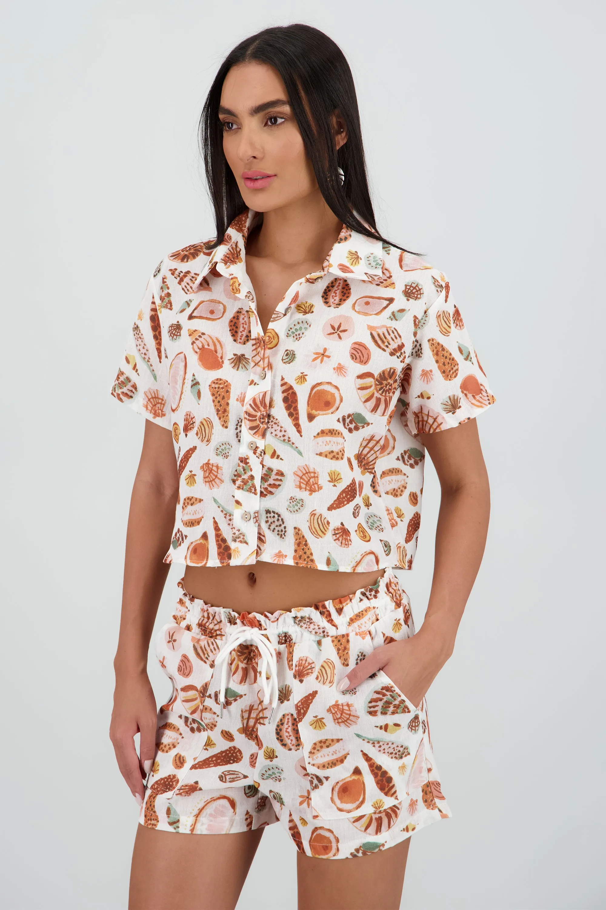 Camisa corta con estampado de conchas sold by Shasa product image thumbnail 3