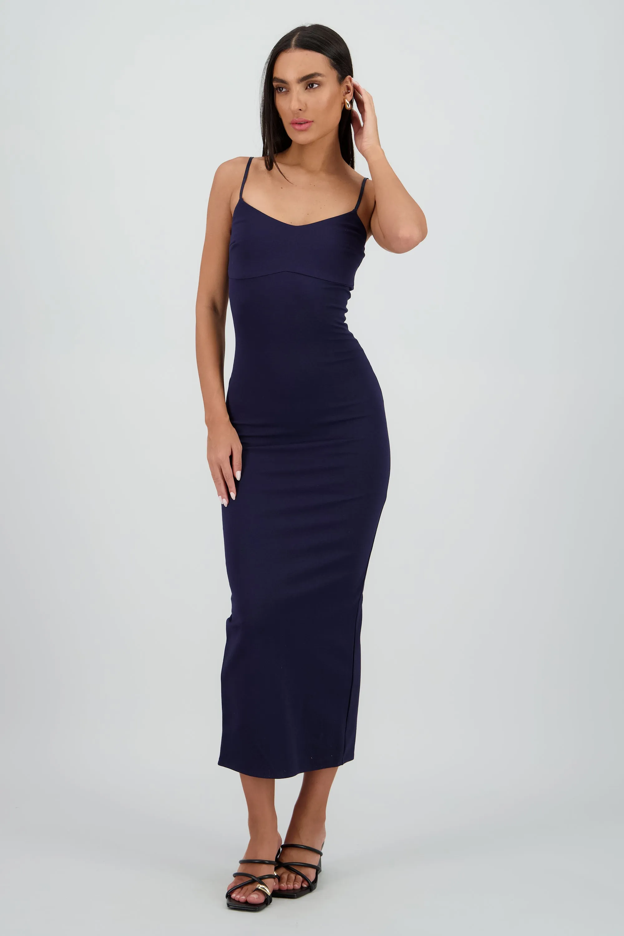 Maxi vestido bodycon liso sold by Shasa