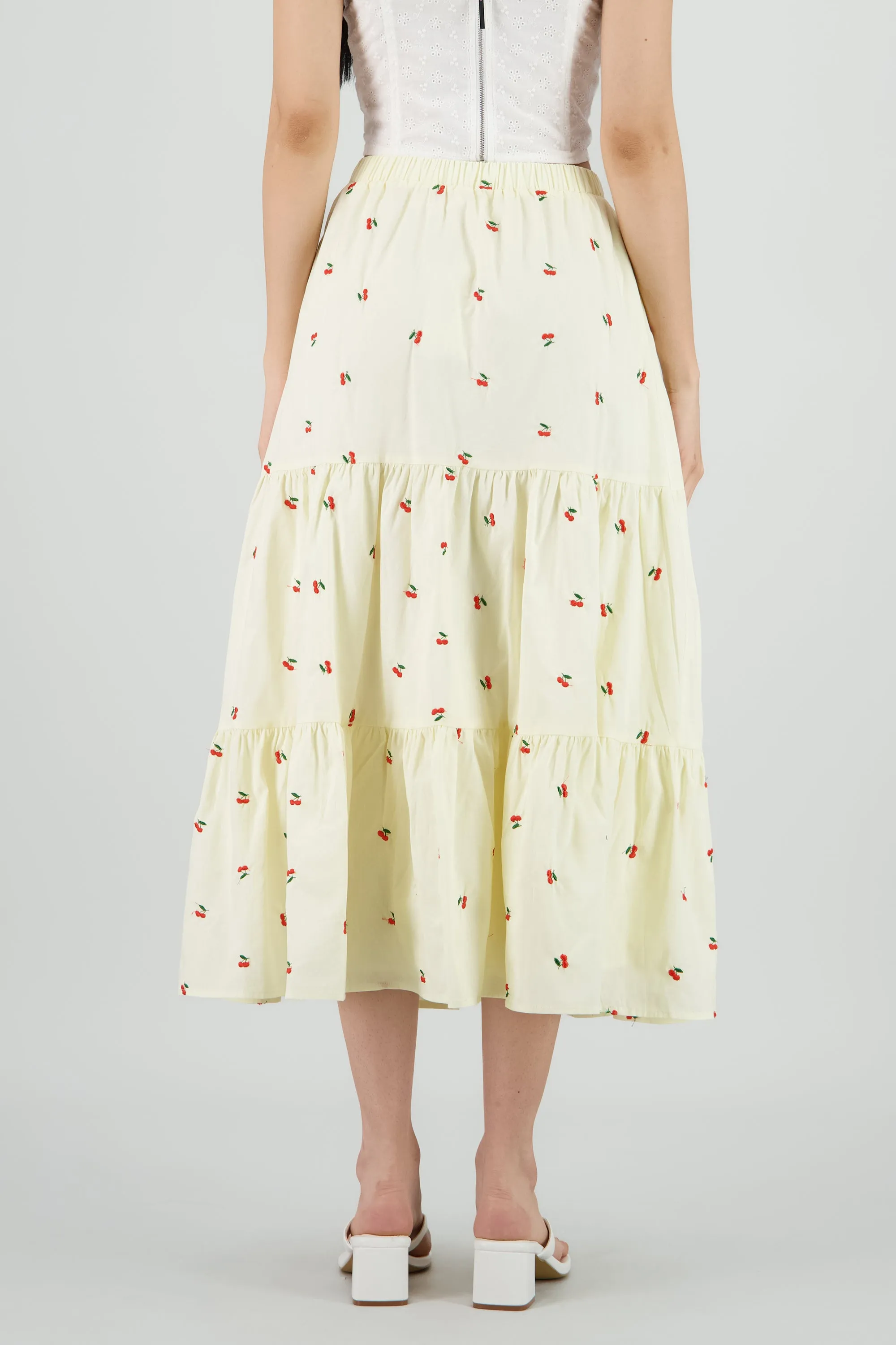 Falda maxi con bordado de cerezas sold by Shasa product image thumbnail 4
