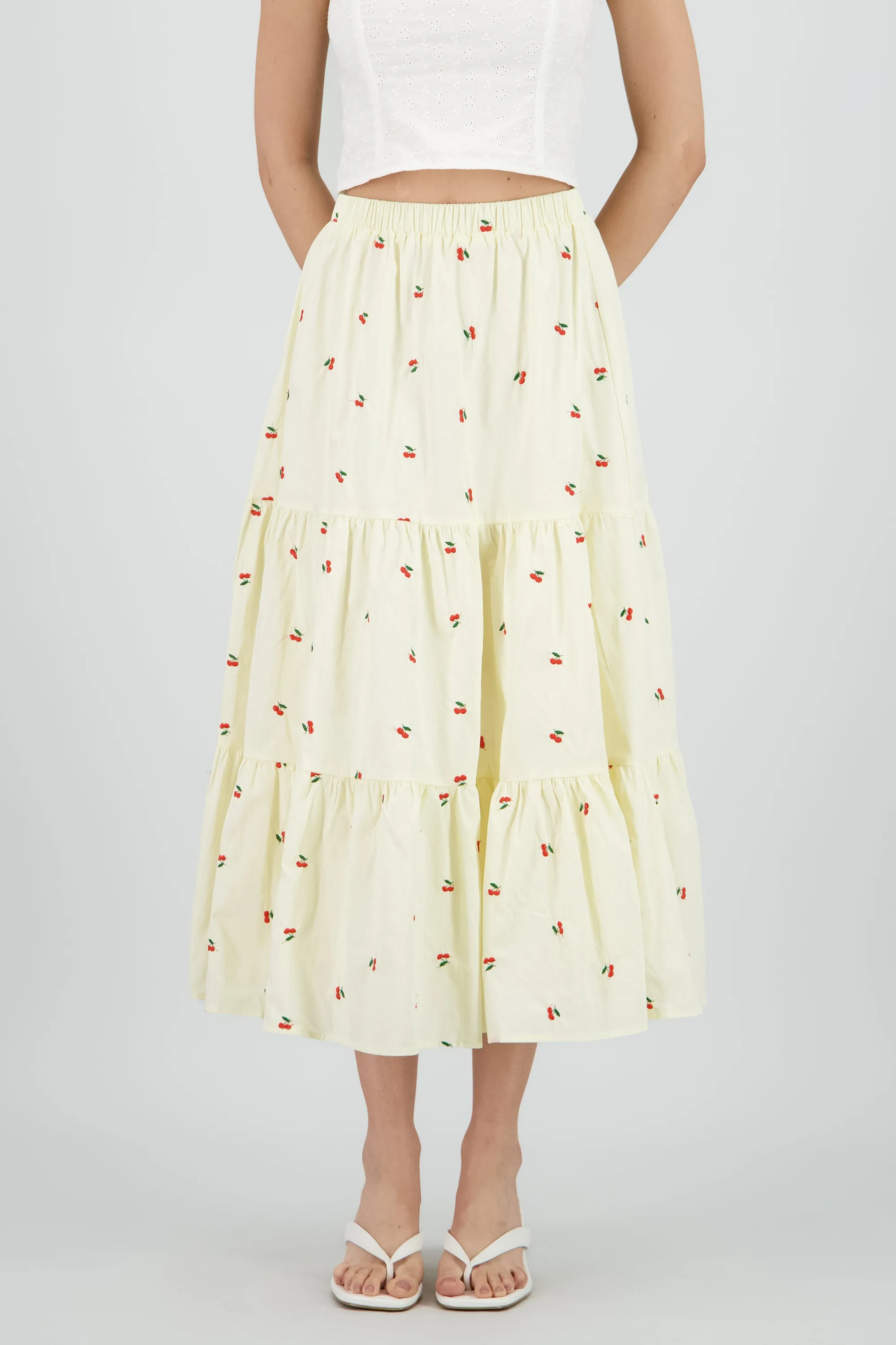 Falda maxi con bordado de cerezas sold by Shasa product image thumbnail 2