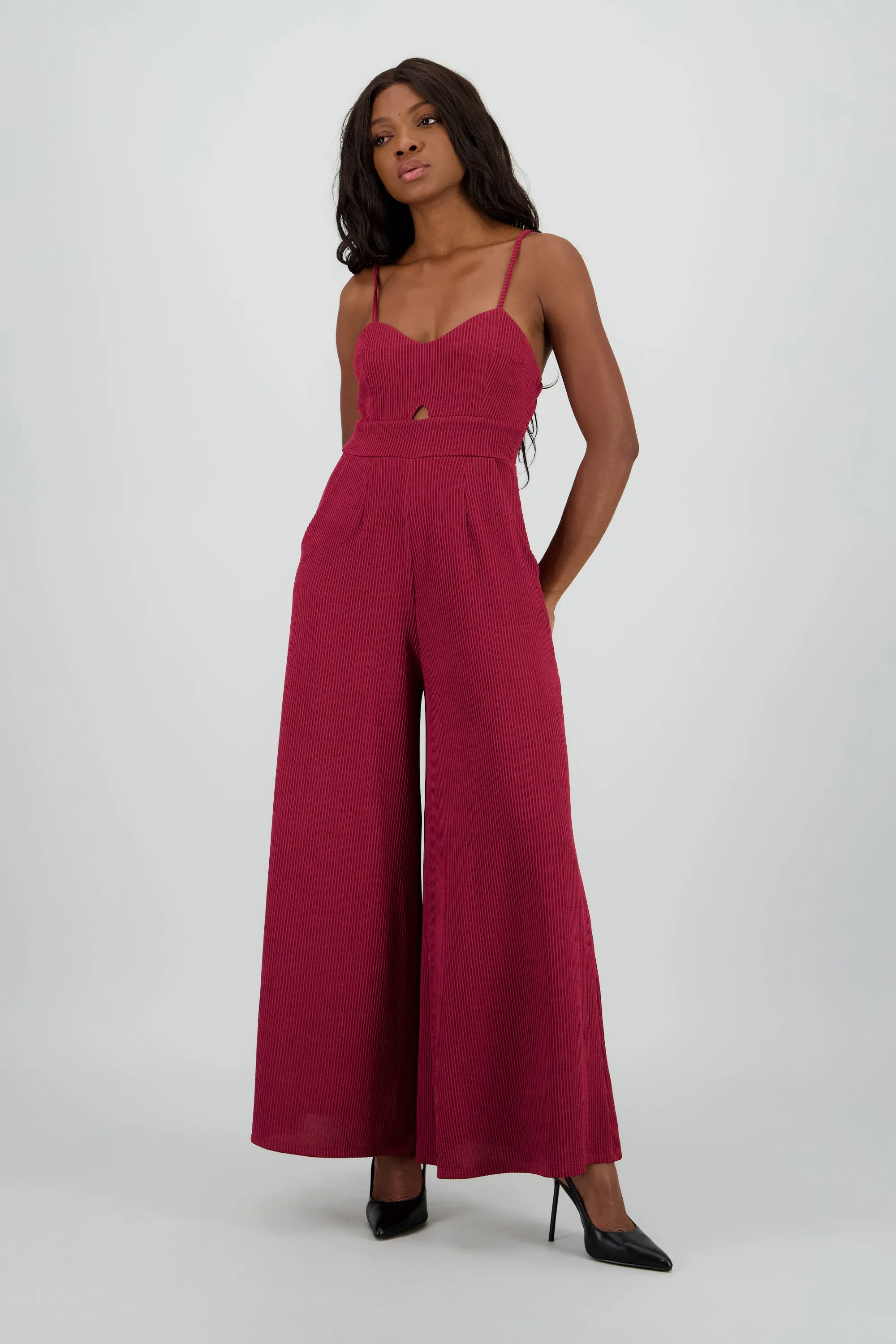 Jumpuit tirantes detalle textura sold by Shasa