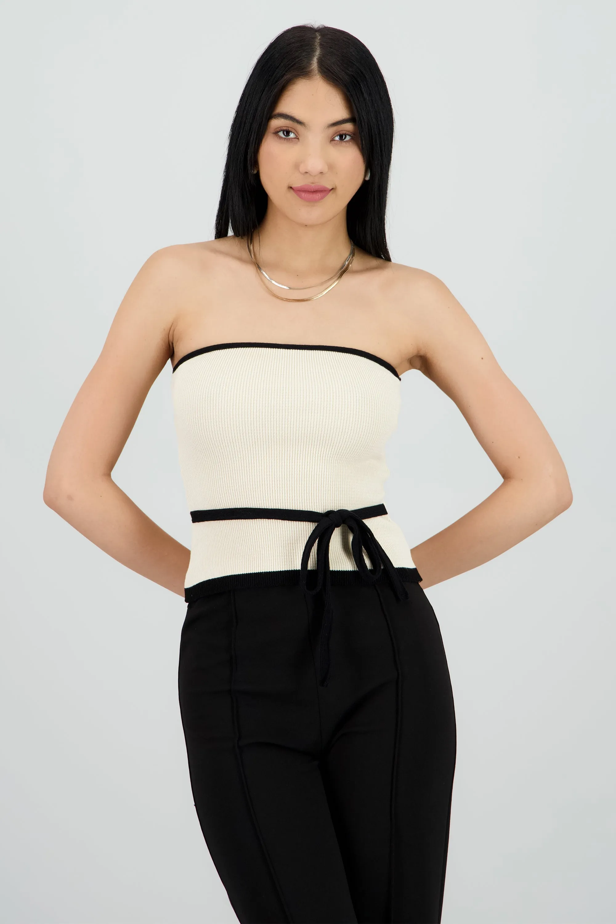 Top strapless detalle moño contraste sold by Shasa product image thumbnail 2