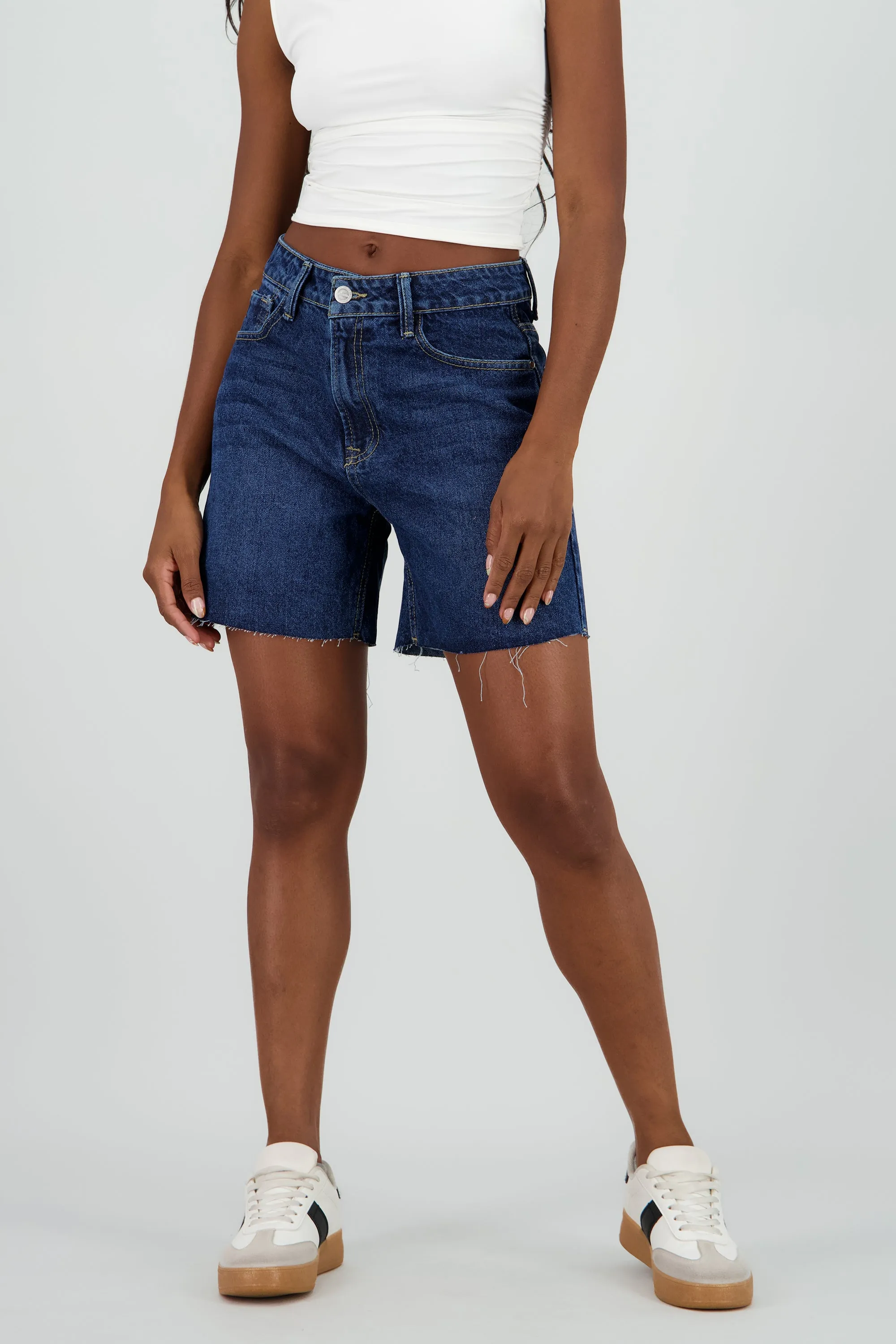 Bermuda corta cintura media sold by Shasa product image thumbnail 2