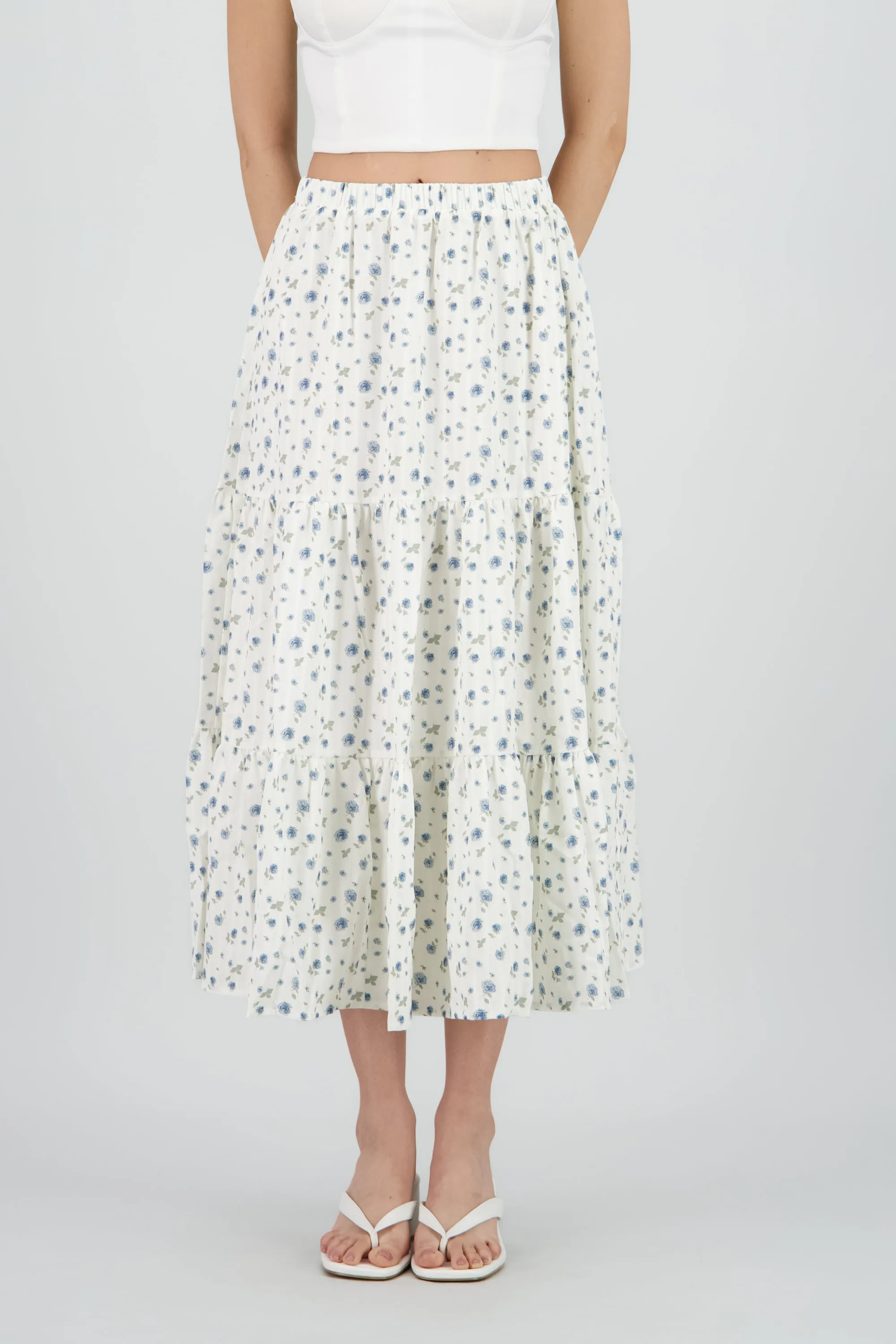 Falda maxi estampado rosas sold by Shasa product image thumbnail 2