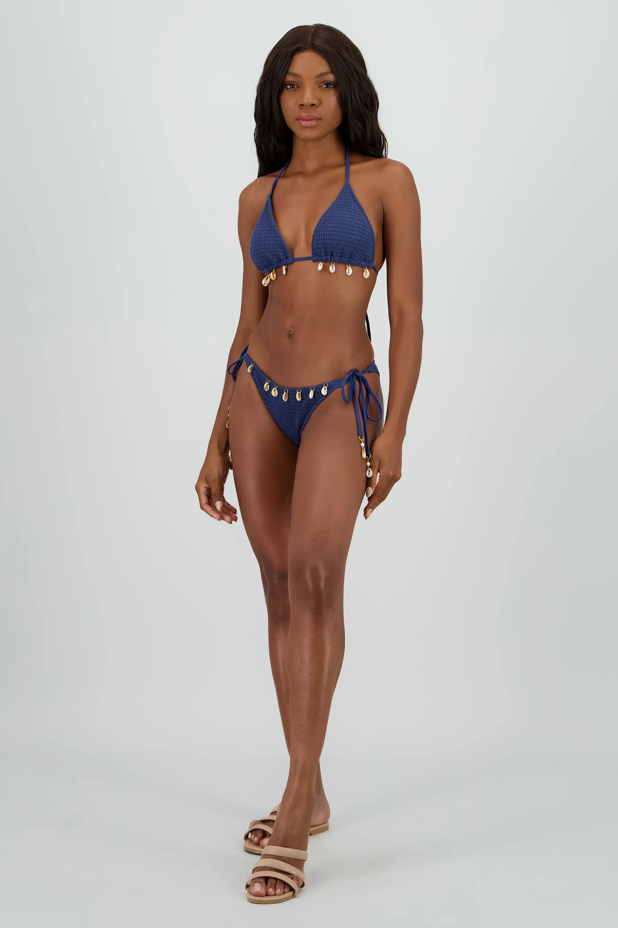 Bikini tejido conchitas sold by Shasa